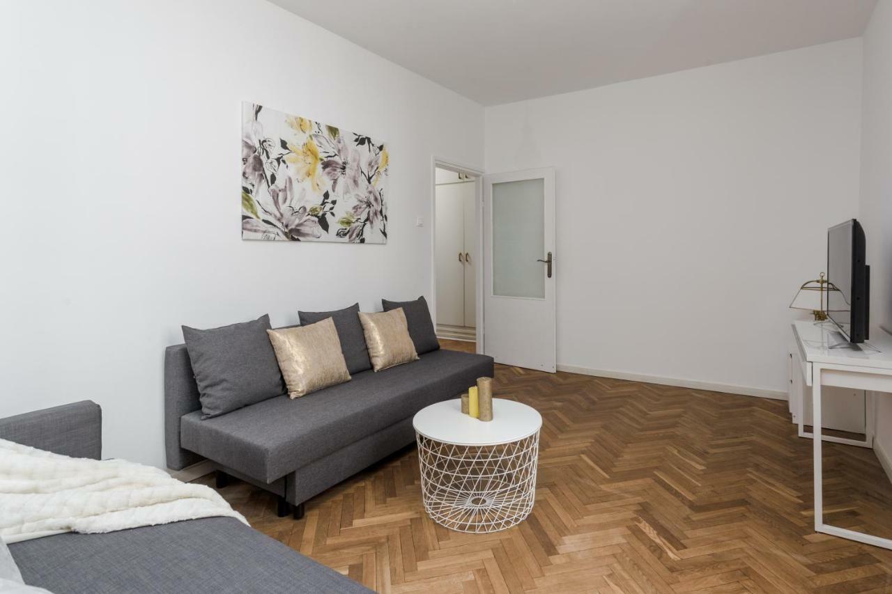 Chill Apartments Brzozowa Old Town 바르샤바 외부 사진